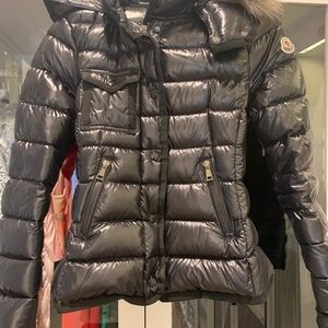 Moncler Armoise Short Down Jacket